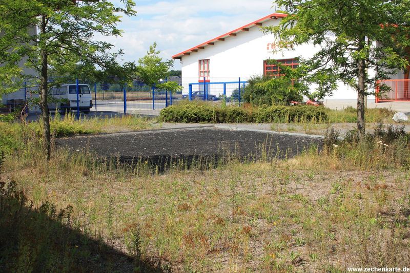 Datei:Koenigsborn 5 Schachtabdeckung 2.JPG