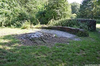 Schachtdeckel von Maximilian Schacht 4 in 2012