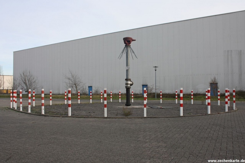 Datei:Zeche Ickern Schacht 1 Schachtabdeckung.JPG