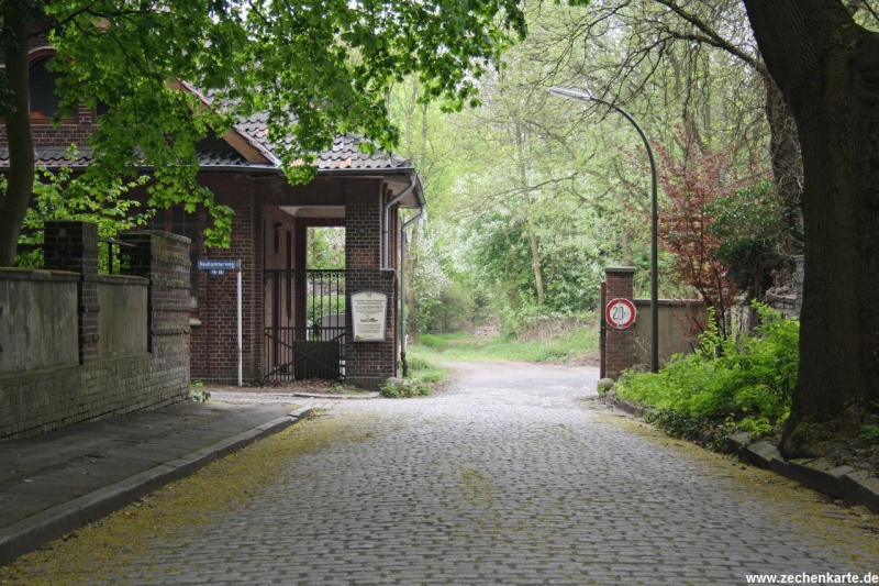 Datei:Zeche Schleswig Schachtanlage 1-2 Zecheneingang.JPG