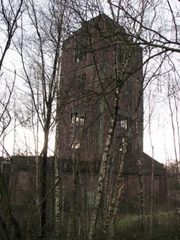 Förderturm von Osterfeld Schacht 4 in 2007