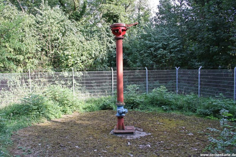 Datei:Neu-Iserlohn 1 Protegohaube..JPG