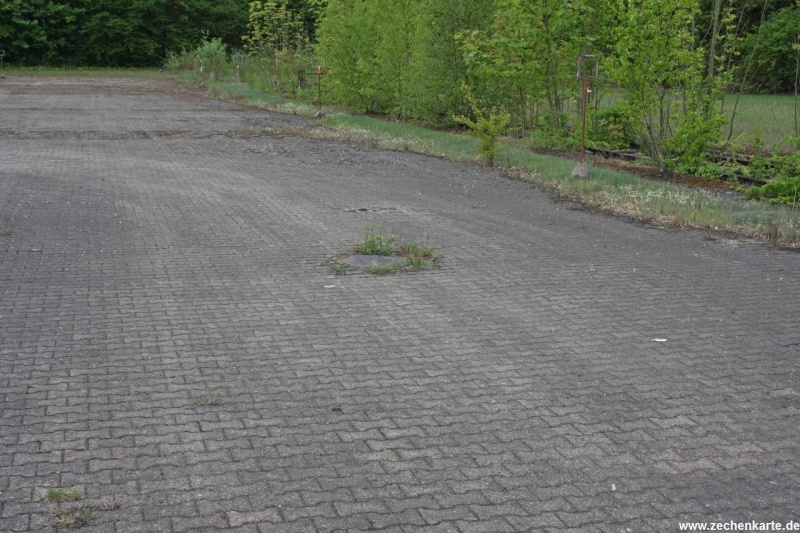 Datei:Zeche Gottessegen Schacht 1 Schachtabdeckung.JPG