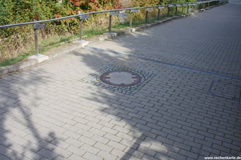 Datei:Friedrich Wilhelm Tiefbauschacht Theodor Schachtdeckel.JPG