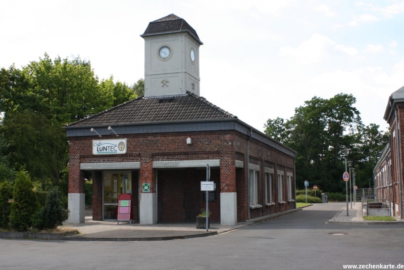 Datei:Zeche Minister Achenbach Schacht 4 Markenkontrolle.jpg