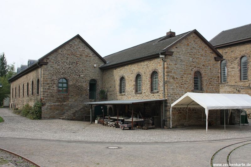 Datei:Nachtigall Werkstattgebaeude.JPG