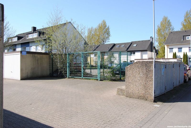 Datei:Schuerbank Charlottenburg-Schacht 2010 1.jpg