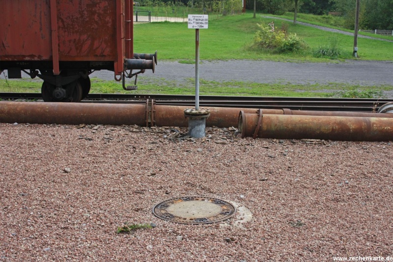 Datei:Zeche Hannover Schacht 2 Christian Schachtdeckel.JPG