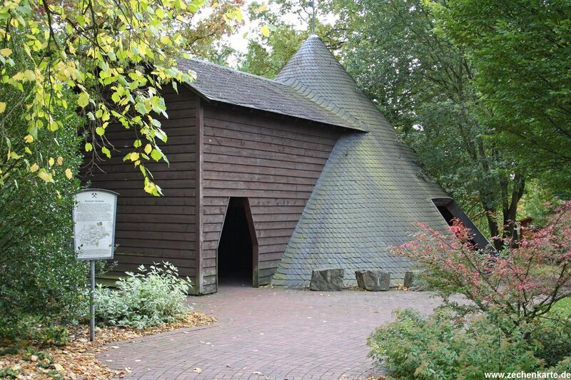 Datei:Am Busch Christine Goepelhaus.JPG
